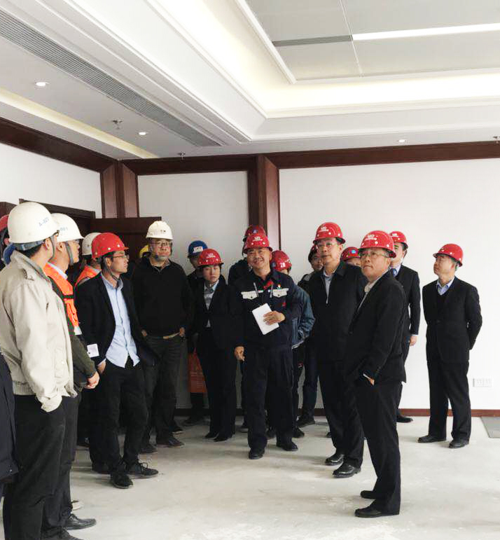 姜軍建到公司新機(jī)場集團(tuán)辦公樓項(xiàng)目視察.